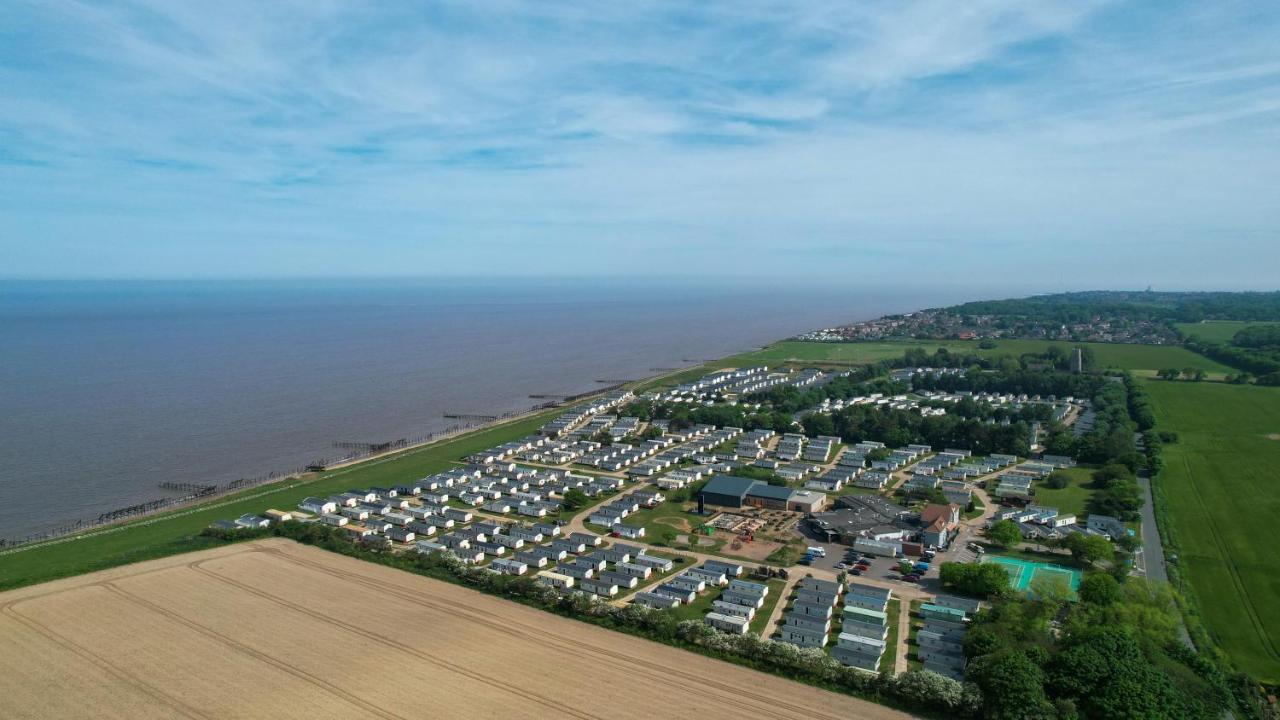 Lovely Caravan With Wifi At Broadland Sands In Suffolk Ref 20035Bs Hotel Hopton on Sea Ngoại thất bức ảnh